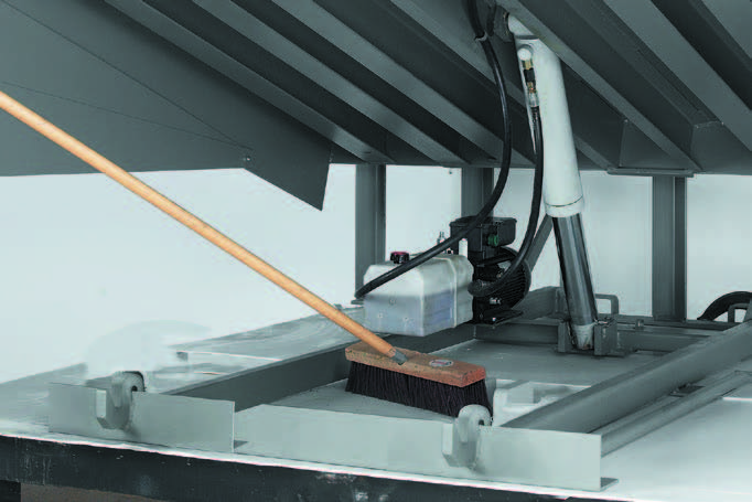 POWERAMP EH Series Hydraulic Dock Leveler